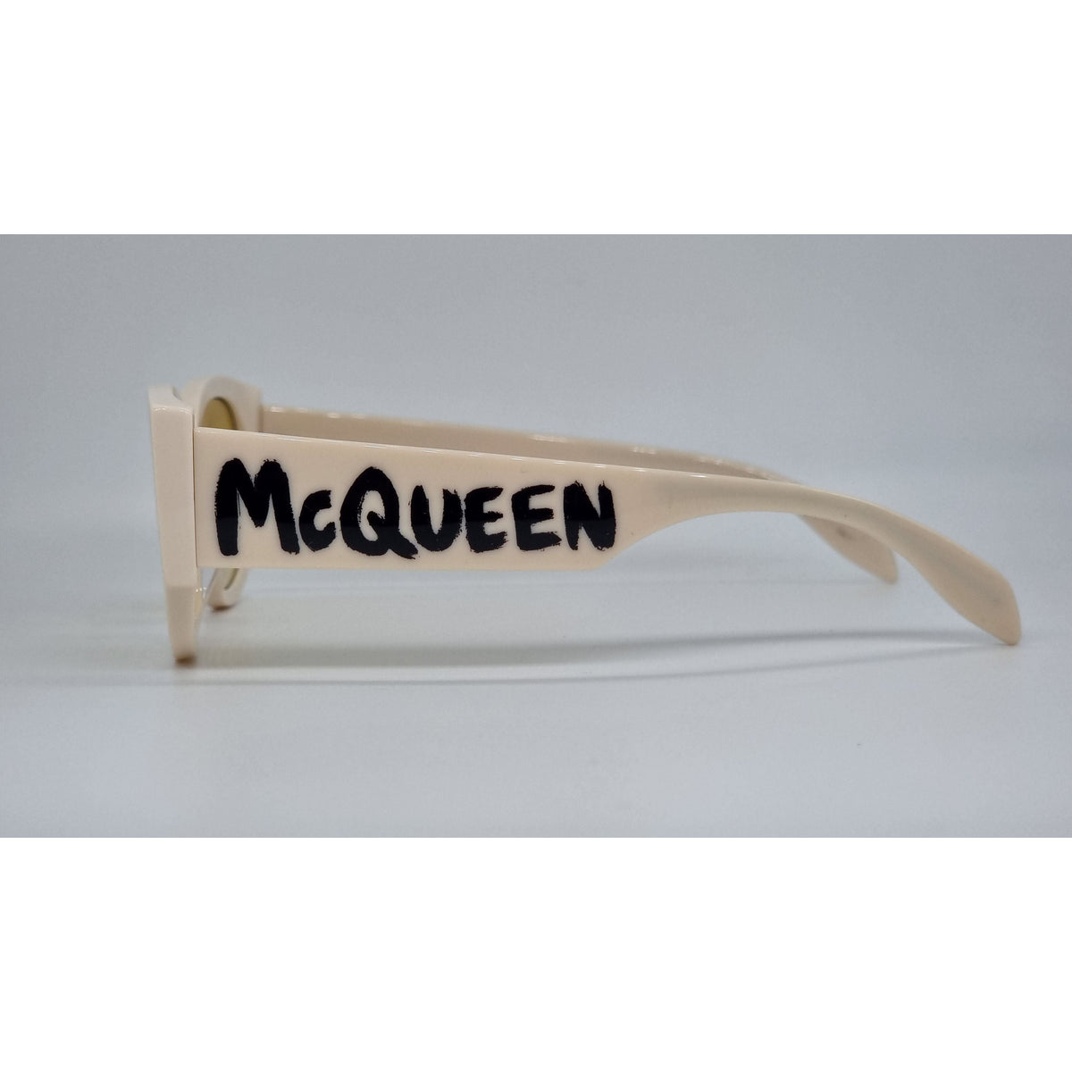 Alexander McQueen 0330 Cream